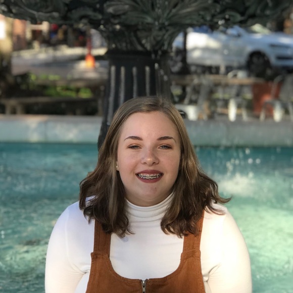 Meet your Posher, Trinity - Picture 1 of 1